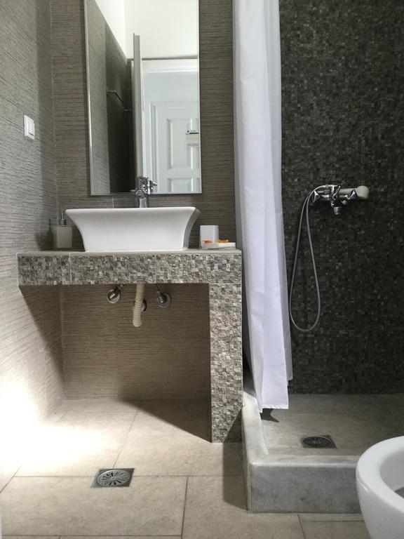 Rita'S Place Hotel Иос Экстерьер фото
